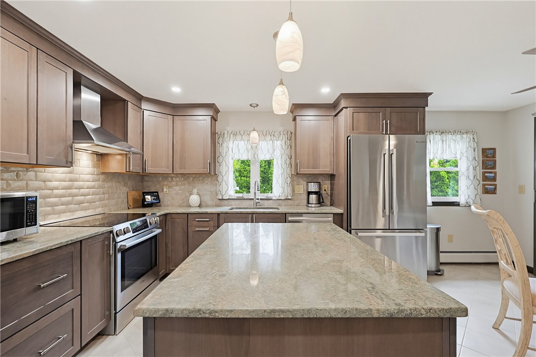 3 King Street Bristol, RI 02809 - Photo 8 of 25
