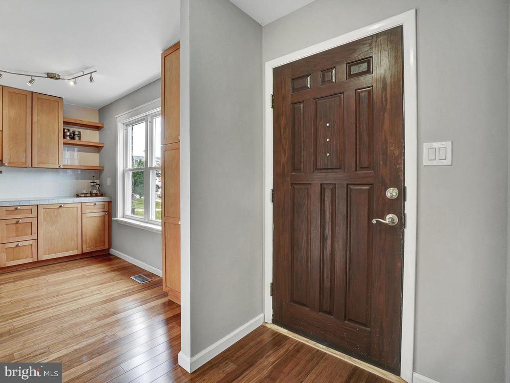 94 Blueridge Court Frederick, MD 21703 - Photo 2 of 42