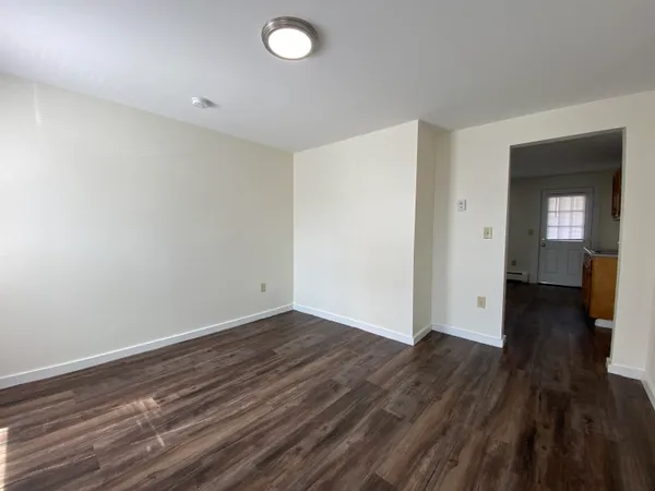 $1,674 | 143 Second Street, Unit 1, Manchester, NH 03102