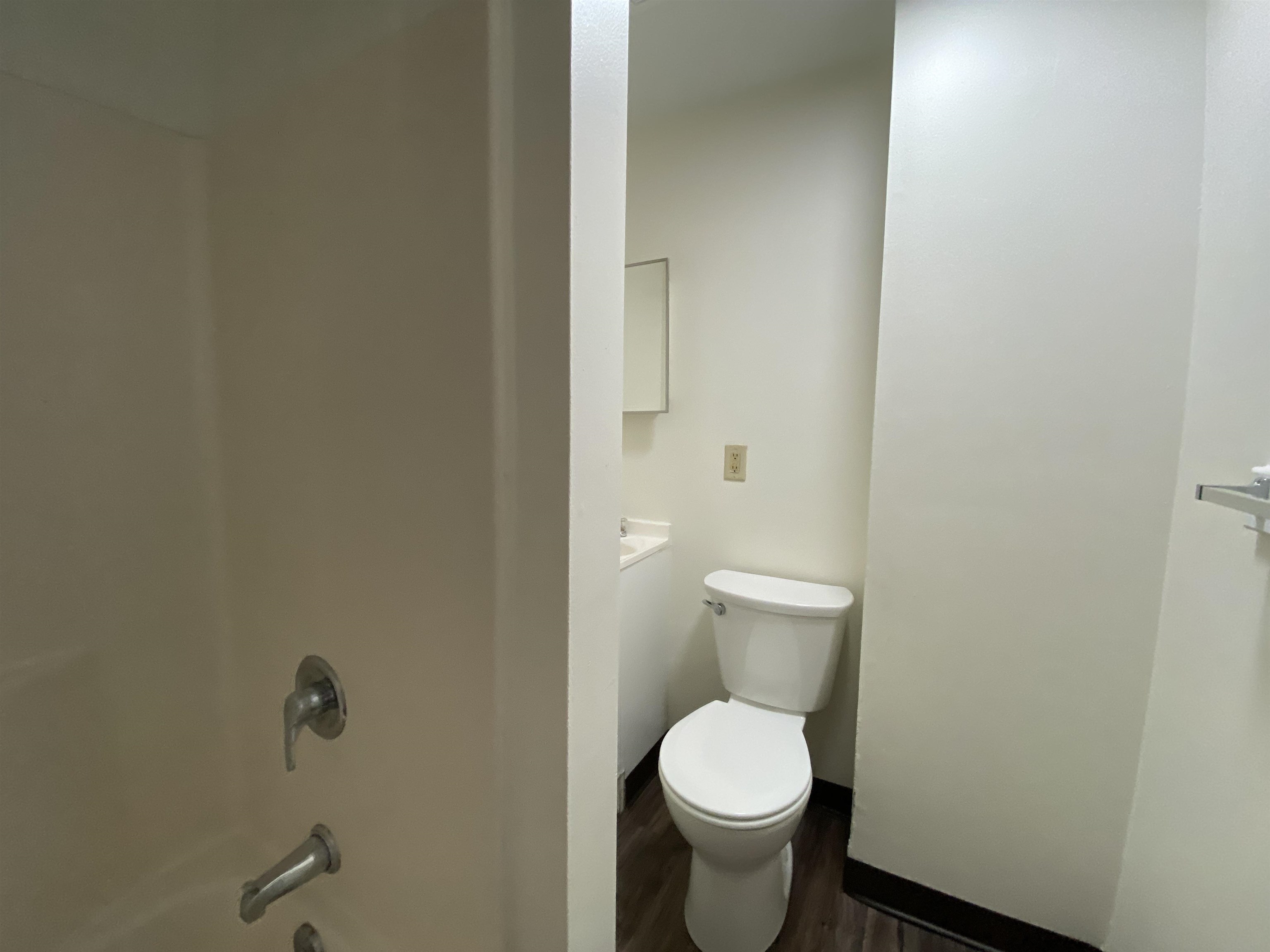 143 Second Street, Unit 1 Manchester, NH 03102 - Photo 26 of 30