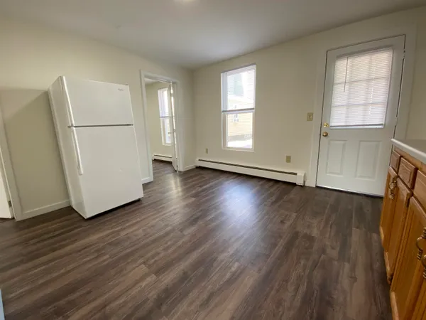 $1,674 | 143 Second Street, Unit 1, Manchester, NH 03102