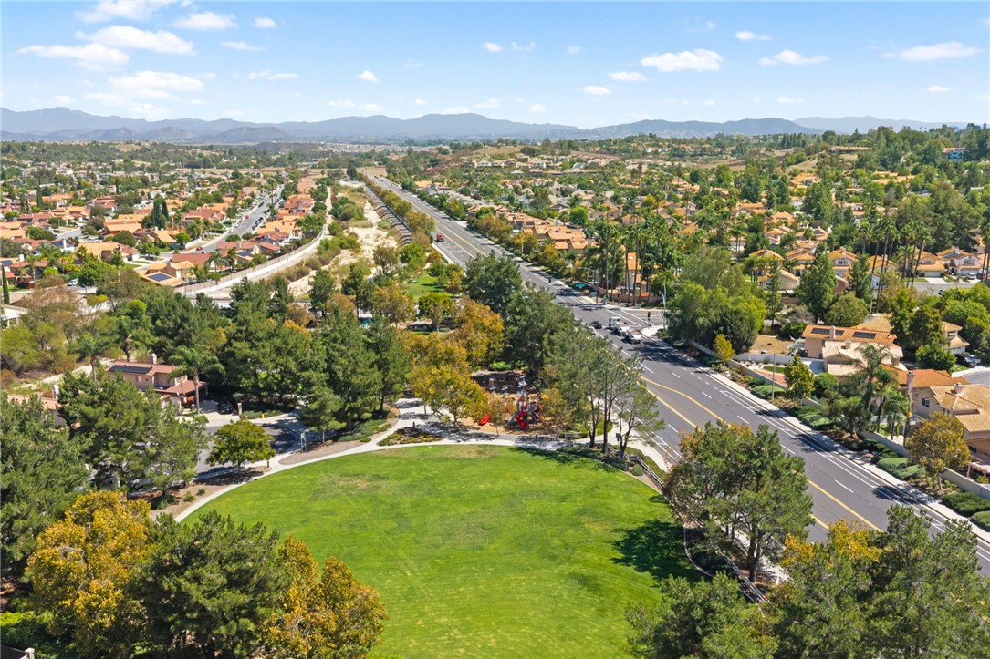 39552 June Road Temecula, CA 92591 - Photo 35 of 48 Gallery Image 35