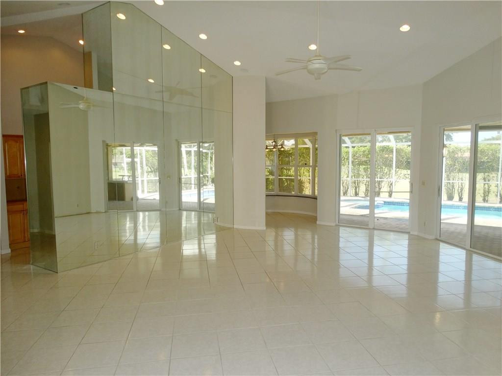10400 Camelback Lane Boca Raton, FL 33498 - Photo 3 of 21 Photo 3