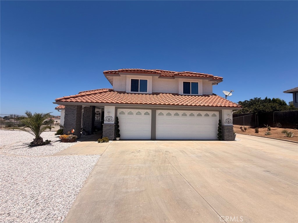 17289 Armintrout Drive Riverside, CA 92504 - Photo 5 of 58 Front View