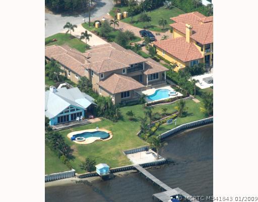 709 Southeast Riverside Drive Stuart, FL 34994 - Photo 5 of 8 Exterior Front.