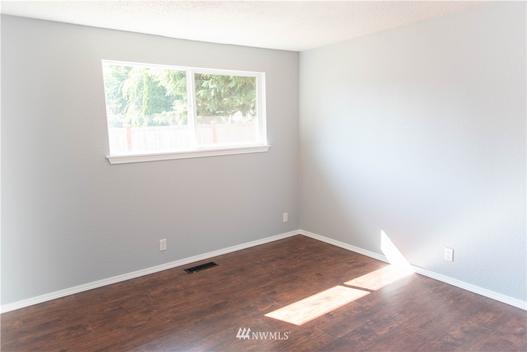 6317 Ruddell Road Southeast Lacey, WA 98513 - Photo 14 of 19 Gallery Image 14