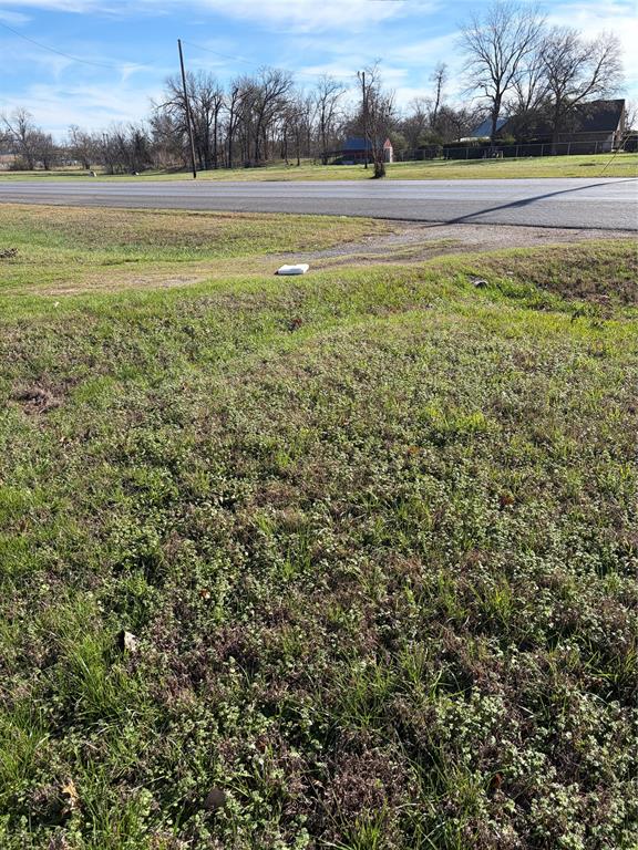 175 West Mabank Tx 75147 Mabank, TX 75147 - Photo 4 of 5 a view of an ocean and a mountain view