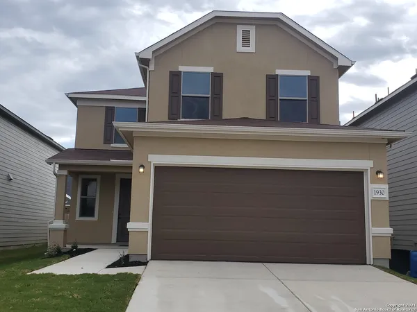 $1,995 | 1930 Brandywine Drive, New Braunfels, TX 78130