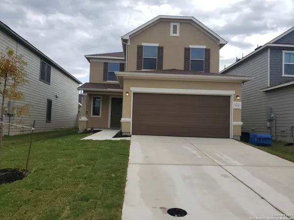 $1,995 | 1930 Brandywine Drive, New Braunfels, TX 78130