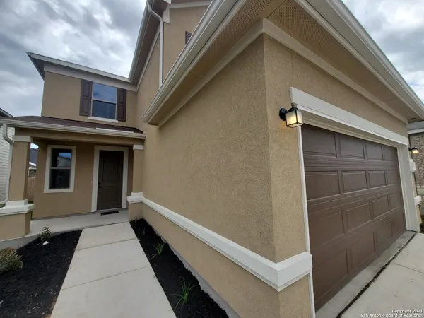 $1,995 | 1930 Brandywine Drive, New Braunfels, TX 78130