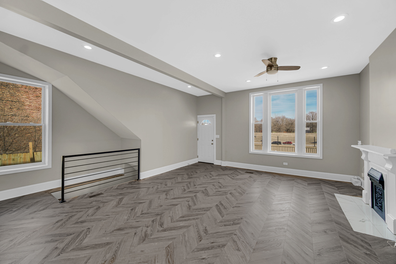 5626 South Wells Street Chicago, IL 60621 - Photo 2 of 34