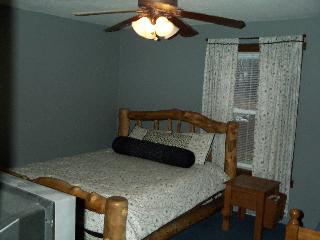 10054 Minx Road Temperance, MI 48182 - Photo 13 of 19 2nd Bedroom