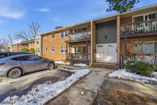 $229,000 | 38 Deanna Drive, Unit 99, Hillsborough, NJ 08844