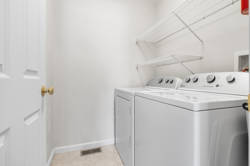 22 Fox Run Road, Unit 22 Blackstone, MA 01504 - Photo 30 of 42