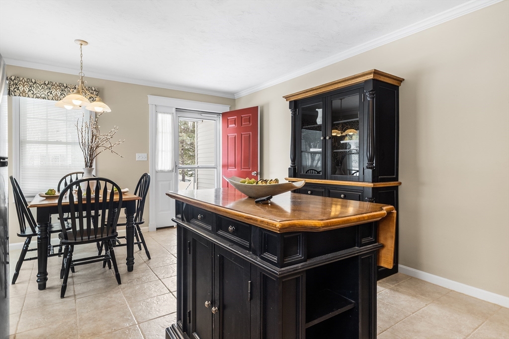 22 Fox Run Road, Unit 22 Blackstone, MA 01504 - Photo 9 of 42