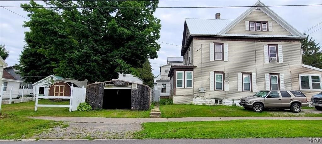 14 Slawson Street Manheim, NY 13329 - Photo 2 of 19