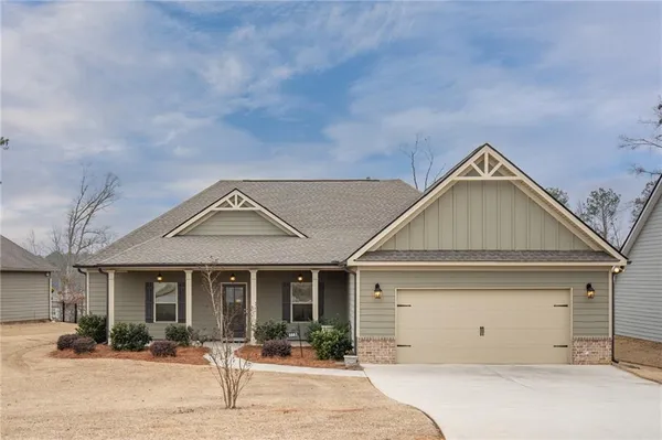 $379,900 | 8661 St Andrews Parkway, Winston, GA 30187