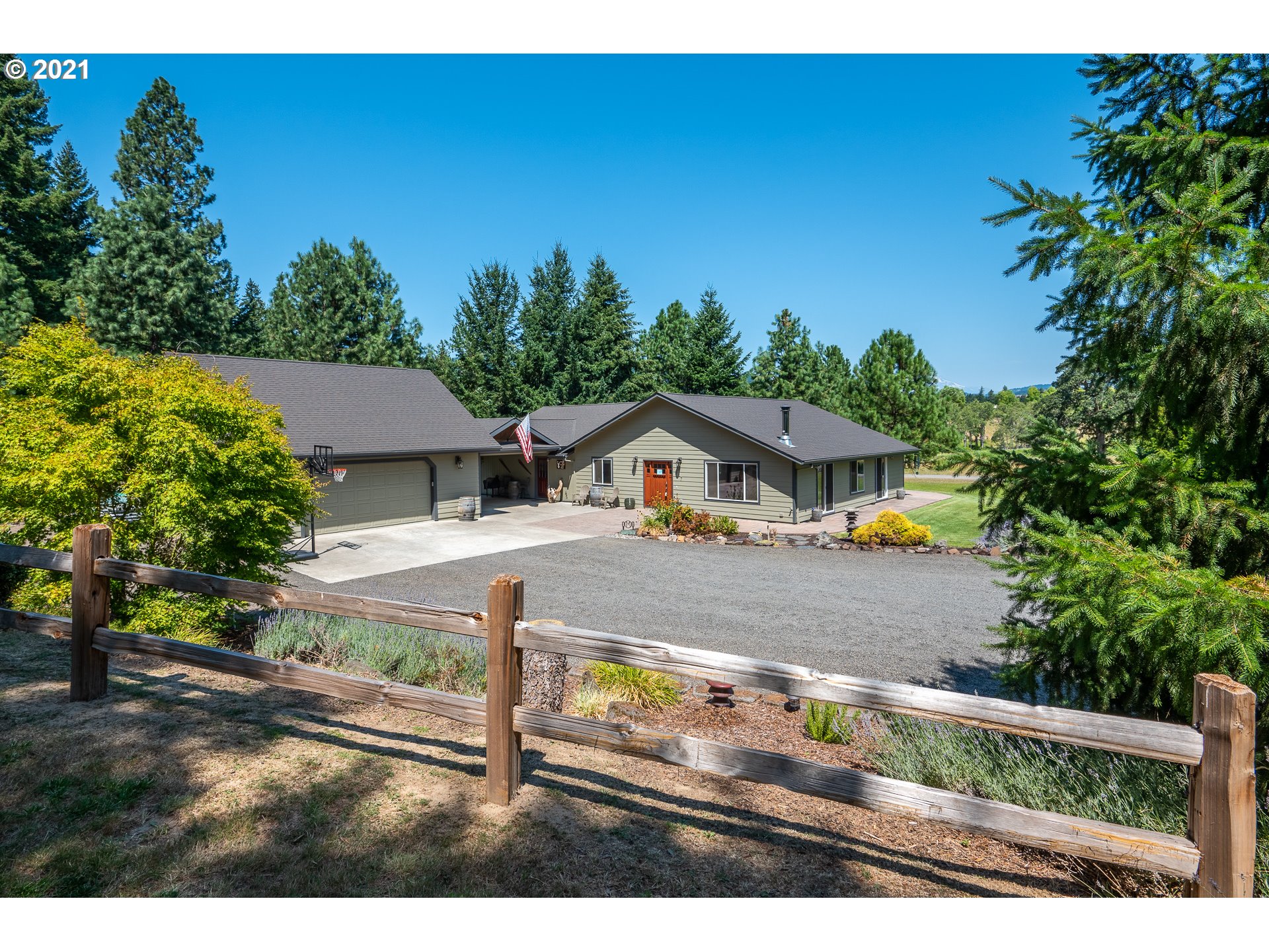 17 Teel Road White Salmon, WA 98672 - Photo 1 of 32 Gallery Image 1