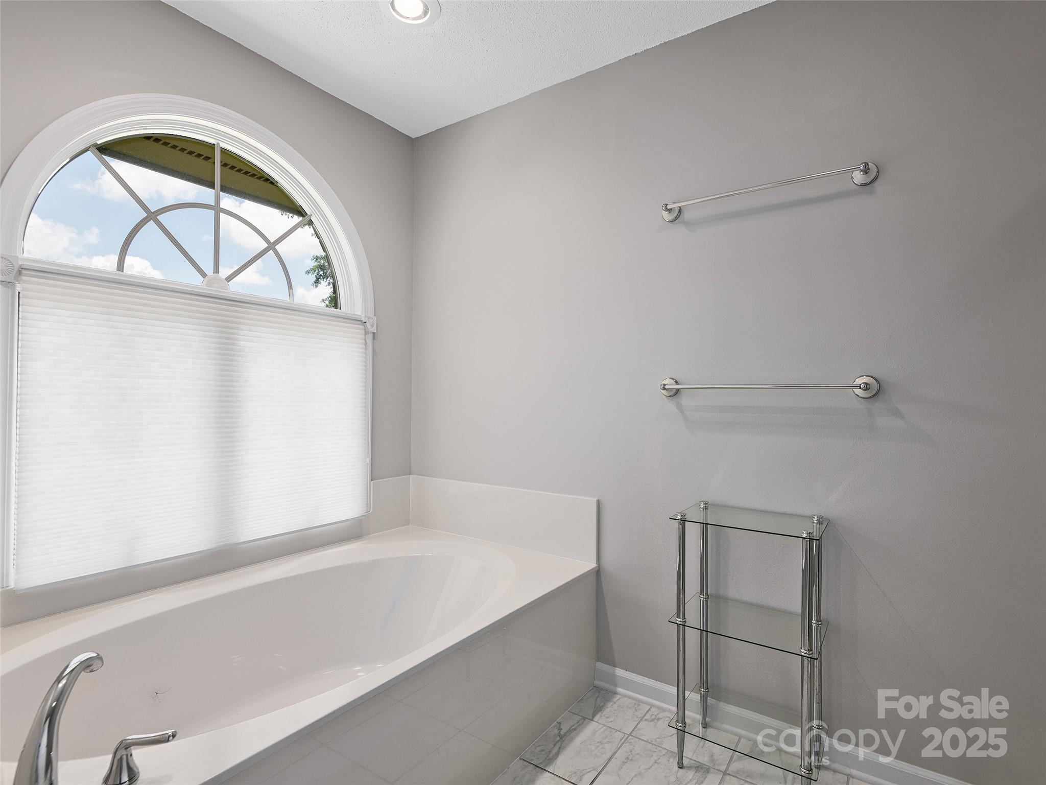 189 Cove Loop Road Hendersonville, NC 28739 - Photo 16 of 27 Gallery Image 16