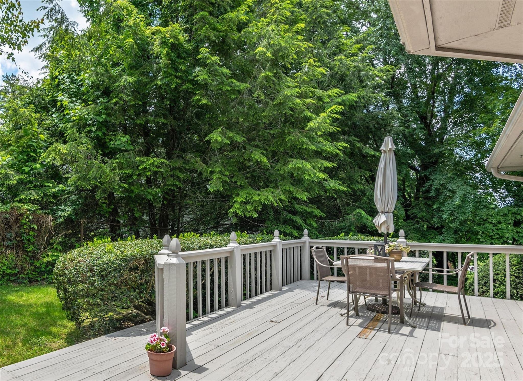 189 Cove Loop Road Hendersonville, NC 28739 - Photo 21 of 27 Gallery Image 21