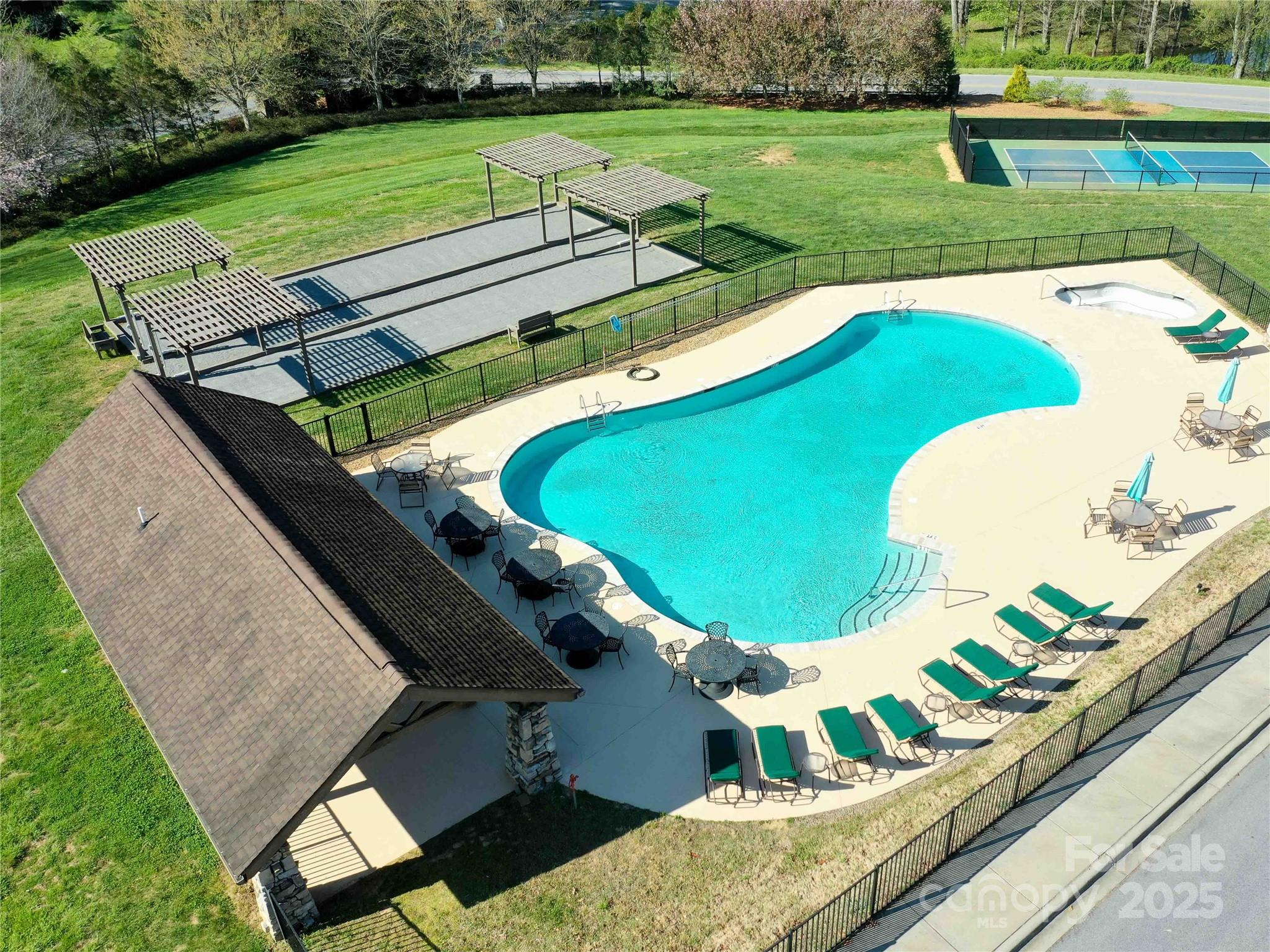 189 Cove Loop Road Hendersonville, NC 28739 - Photo 27 of 27 Gallery Image 27