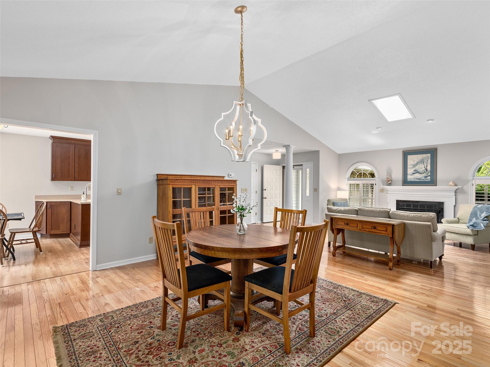 189 Cove Loop Road Hendersonville, NC 28739 - Photo 5 of 27 Gallery Image 5