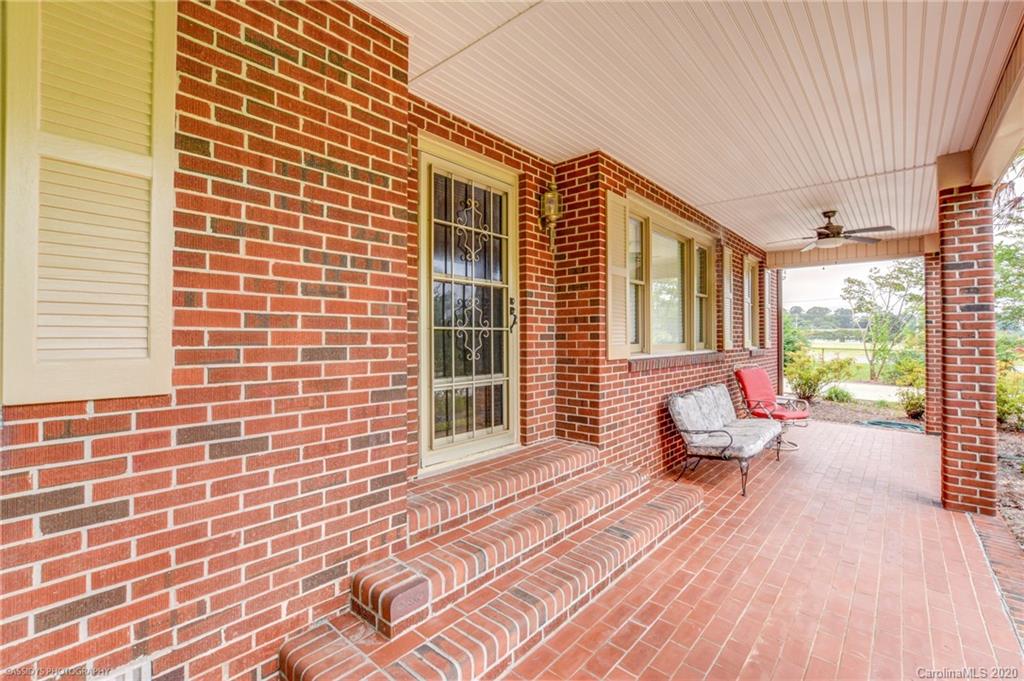 1827 Ebinport Road Rock Hill, SC 29732 - Photo 5 of 47 Gallery Image 5