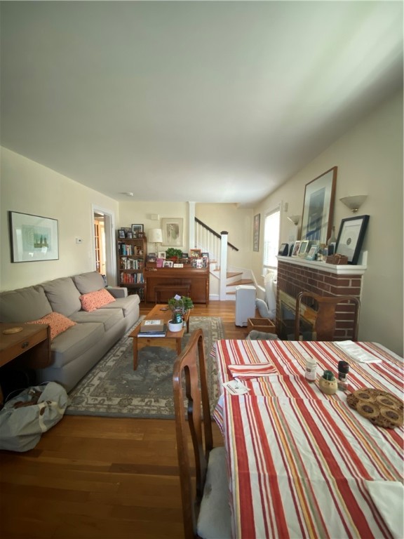 332 Aqueduct Road Cranston, RI 02910 - Photo 6 of 15