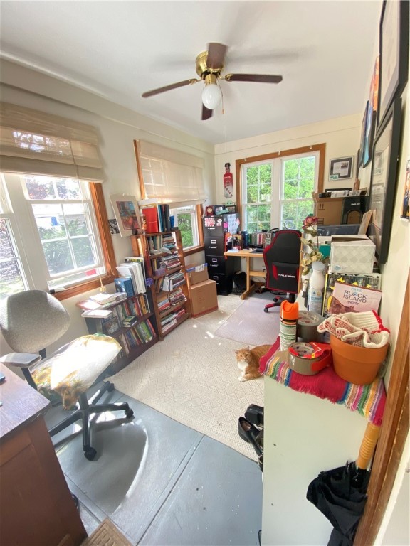 332 Aqueduct Road Cranston, RI 02910 - Photo 10 of 15