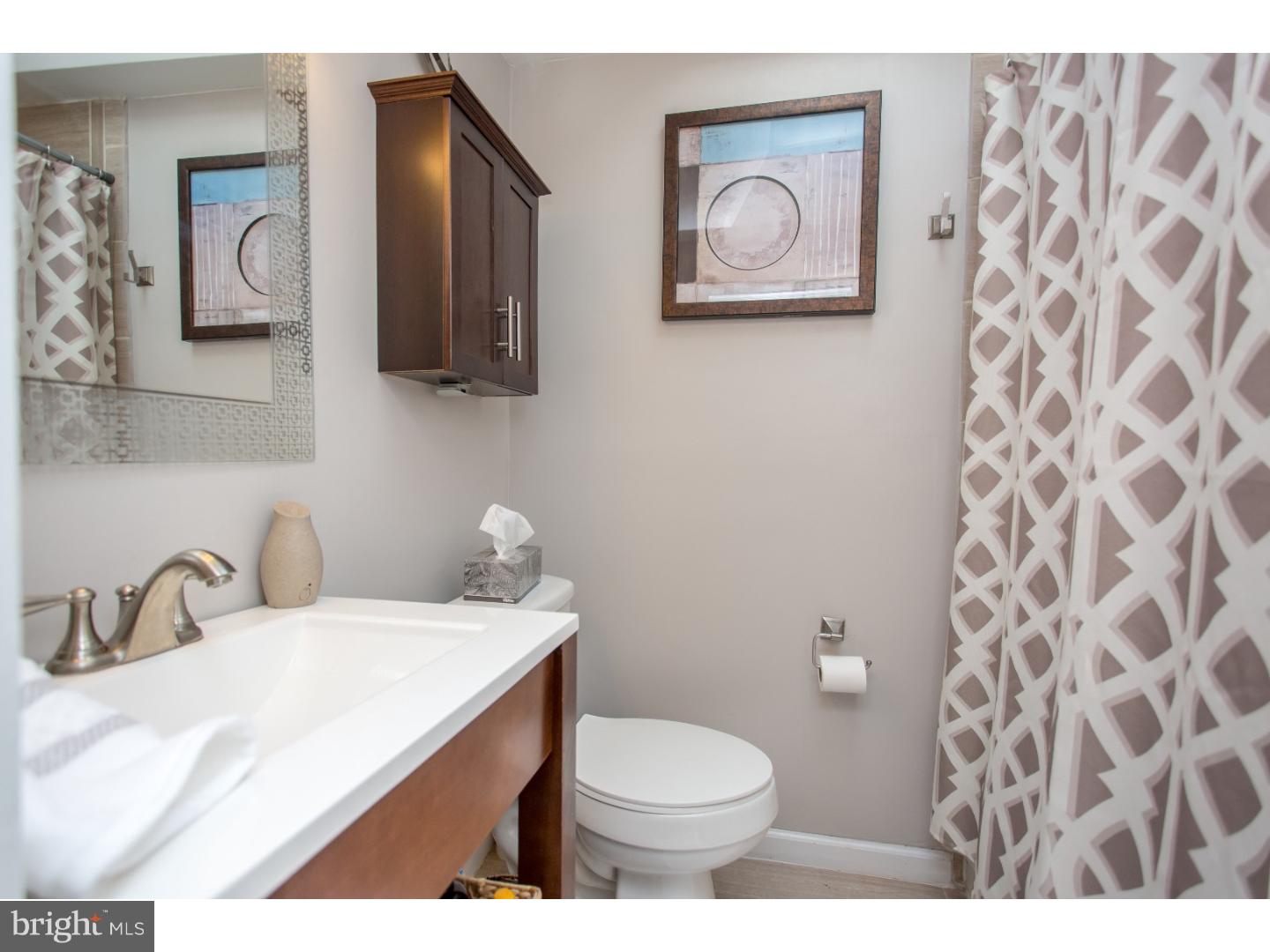 7340 Drexel Road Philadelphia, PA 19151 - Photo 15 of 20 Bathroom