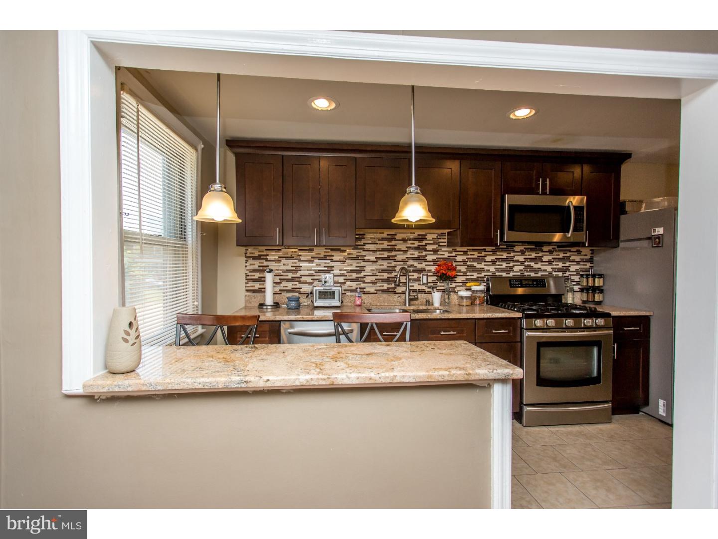 7340 Drexel Road Philadelphia, PA 19151 - Photo 5 of 20 Kitchen