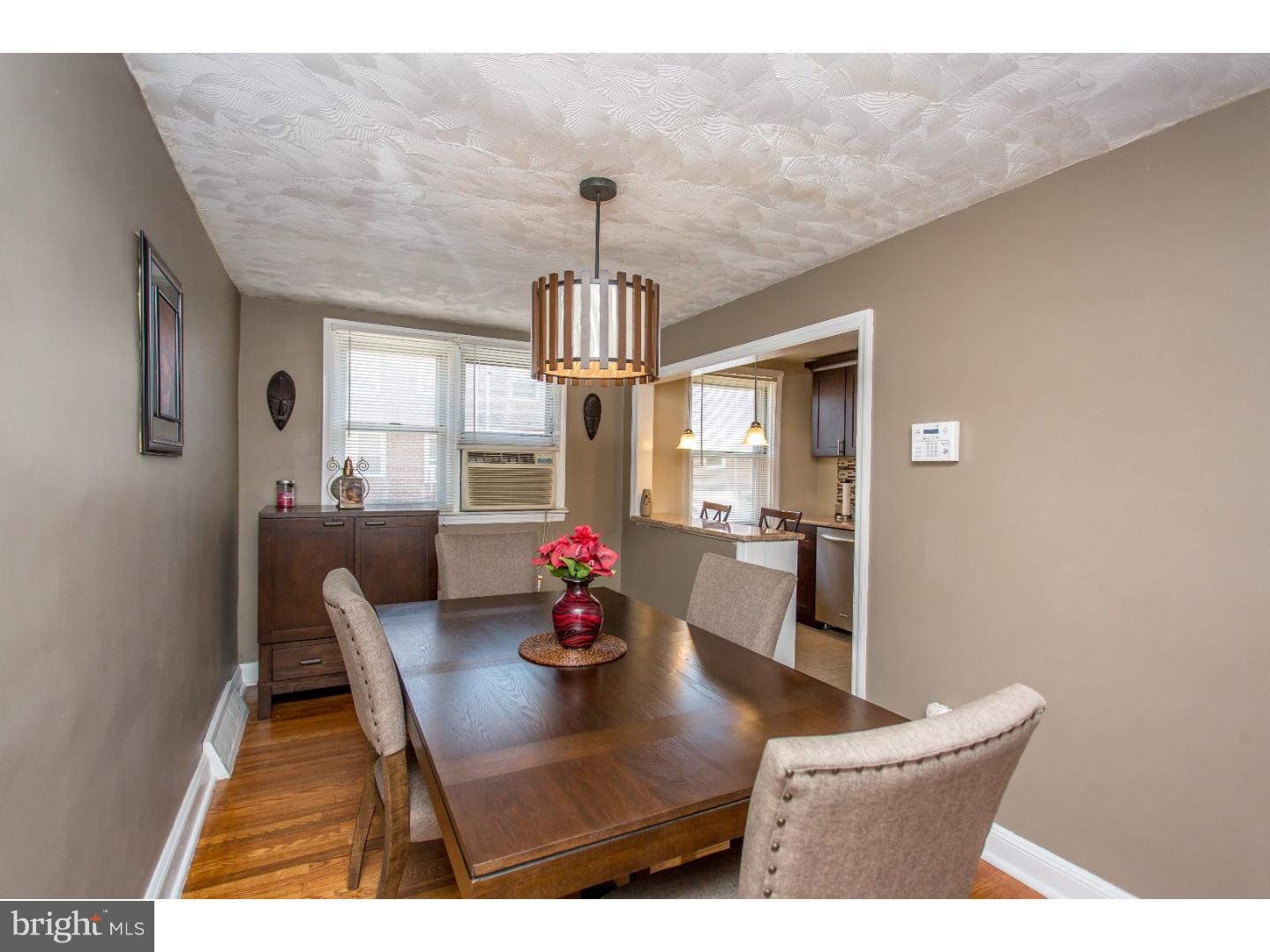 7340 Drexel Road Philadelphia, PA 19151 - Photo 7 of 20 Dining Room