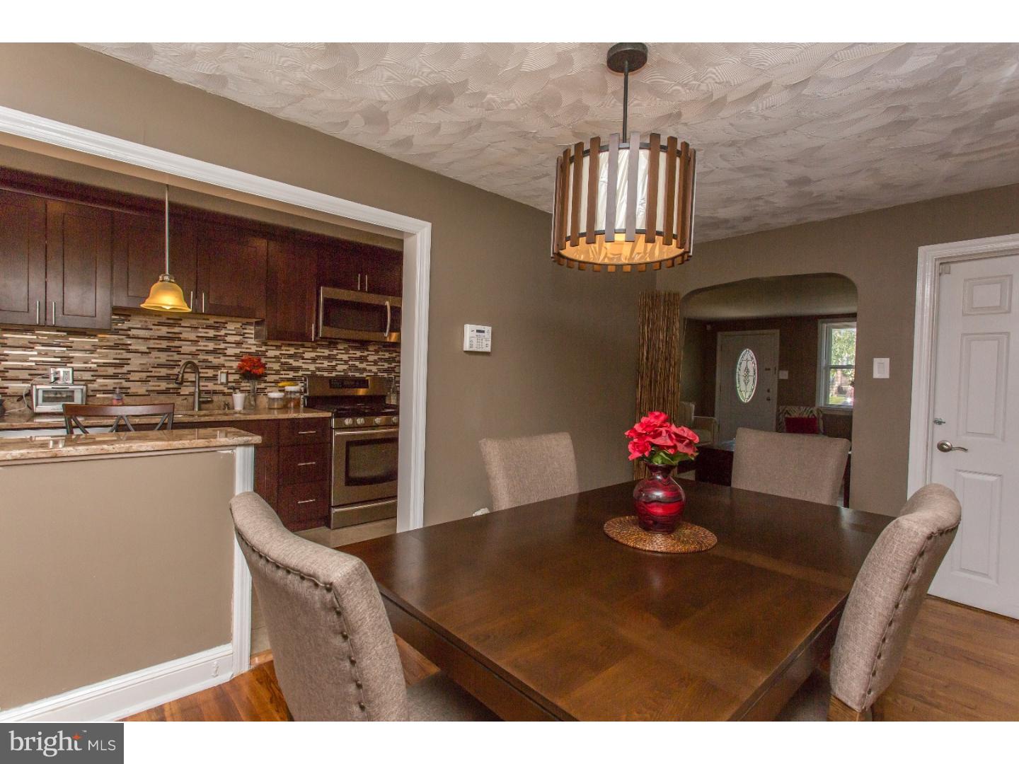 7340 Drexel Road Philadelphia, PA 19151 - Photo 8 of 20 Dining Room