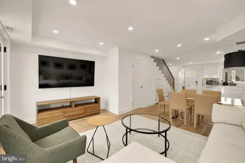 $1,975,000 | 1202 Potomac Street Northwest, Unit T6, Washington, DC 20007