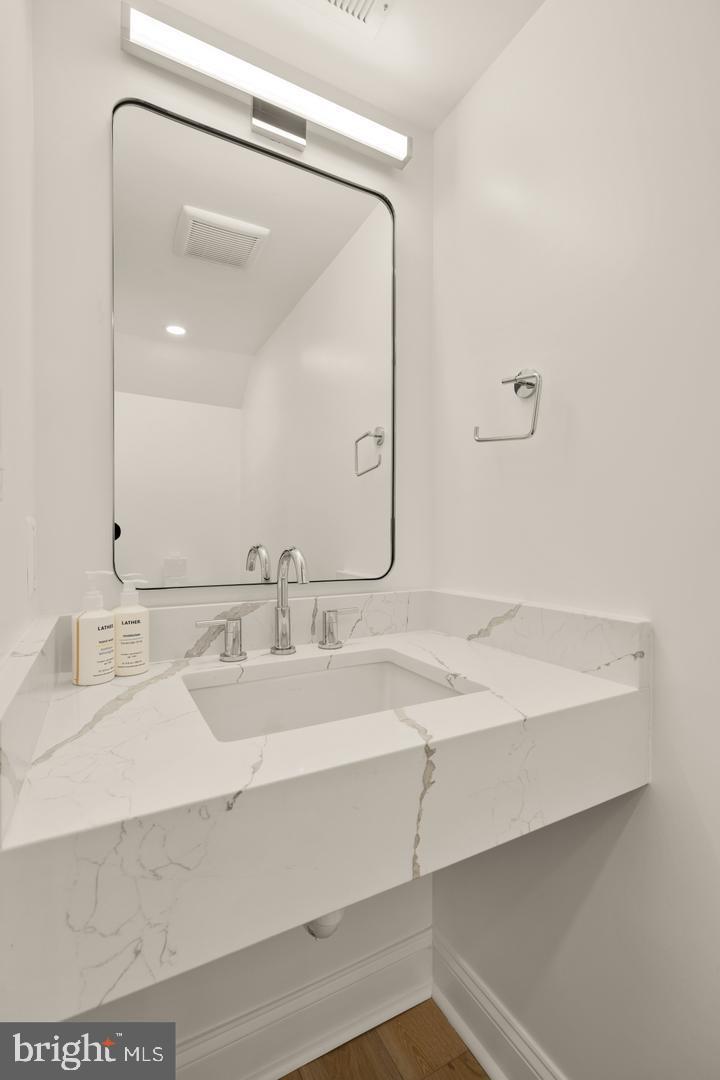 1202 Potomac Street Northwest, Unit T6 Washington, DC 20007 - Photo 12 of 21