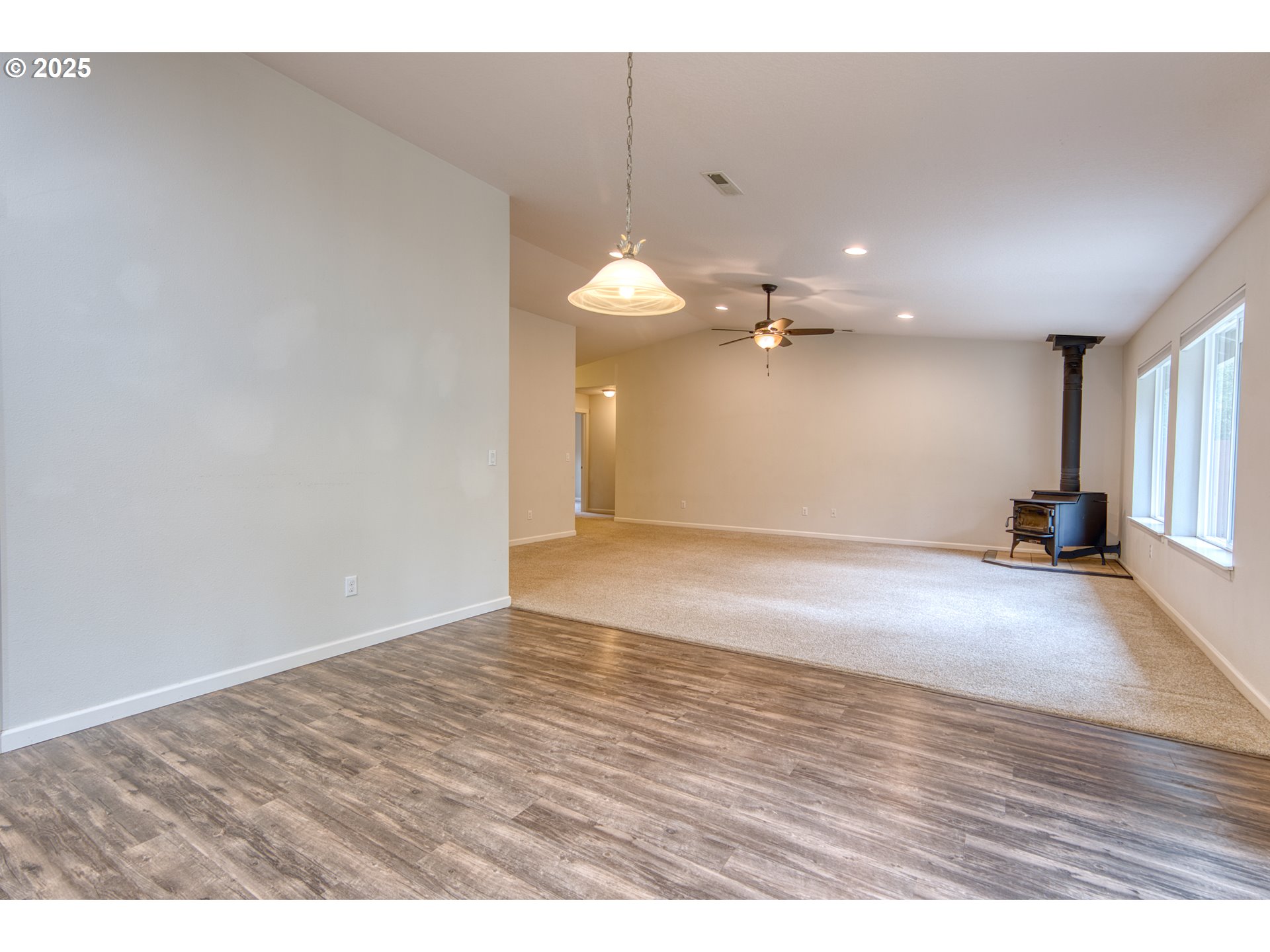 202 Edgewater Drive Carson, WA 98610 - Photo 17 of 48