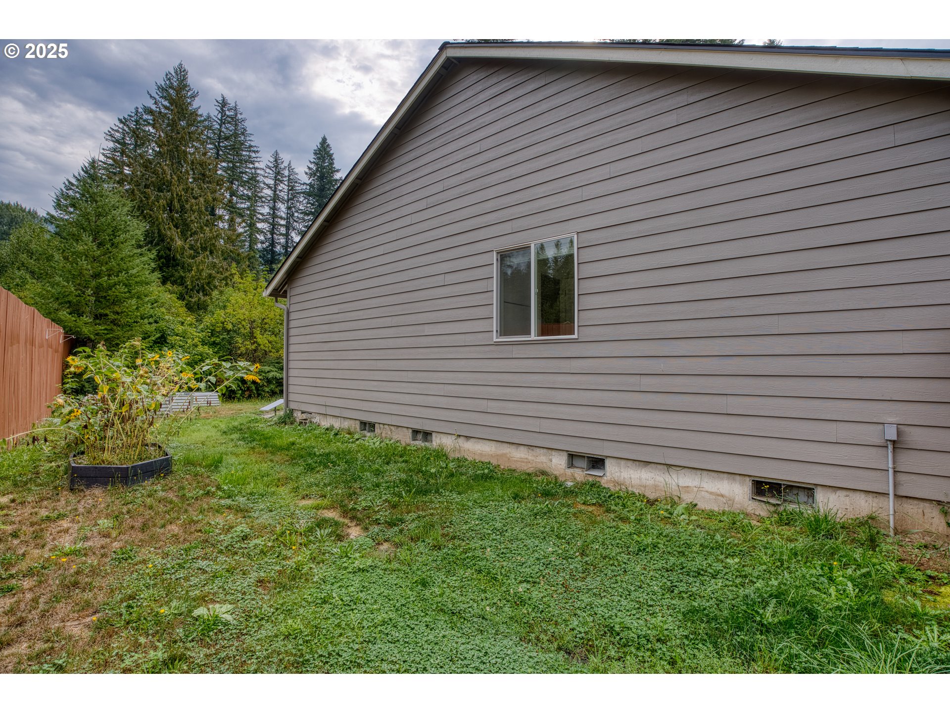 202 Edgewater Drive Carson, WA 98610 - Photo 38 of 48