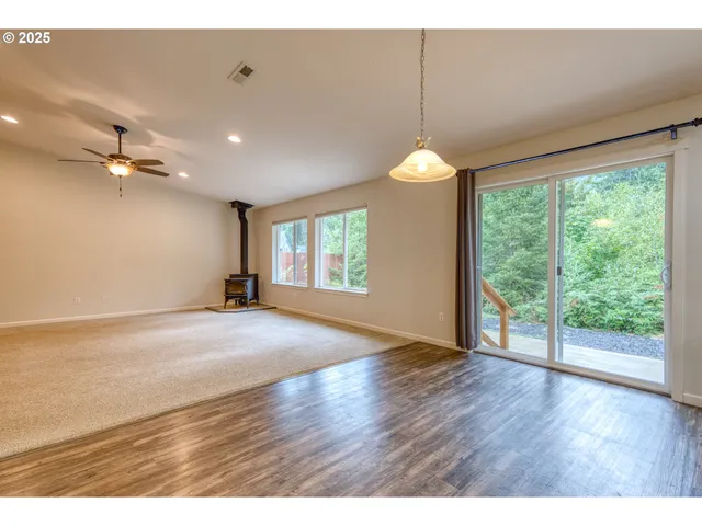 $640,000 | 202 Edgewater Drive, Carson, WA 98610