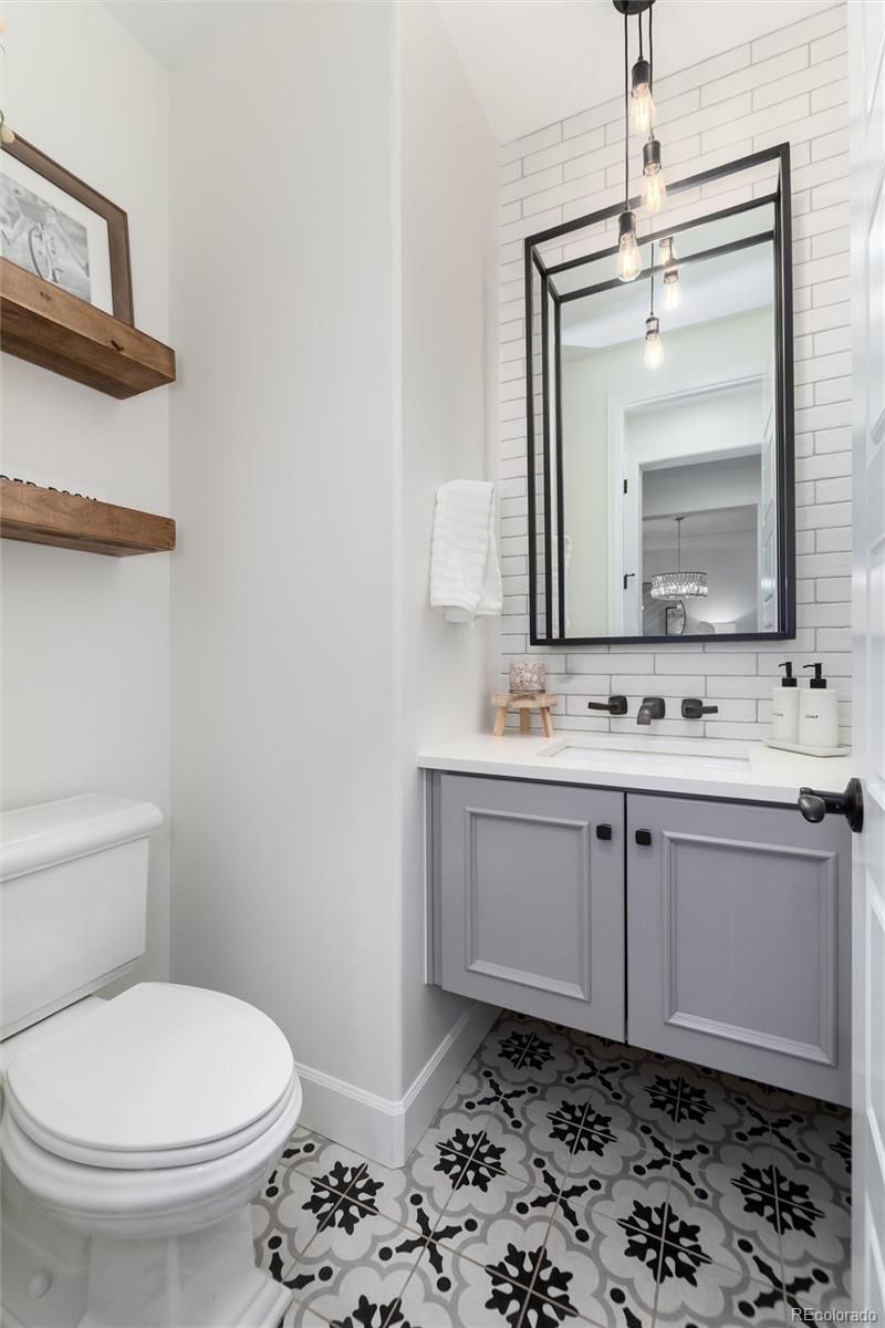 10849 Greycliffe Drive Highlands Ranch, CO 80126 - Photo 15 of 50