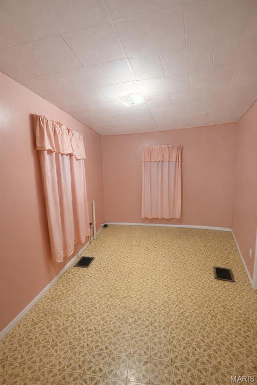 122 East Beach Street Litchfield, IL 62056 - Photo 9 of 11