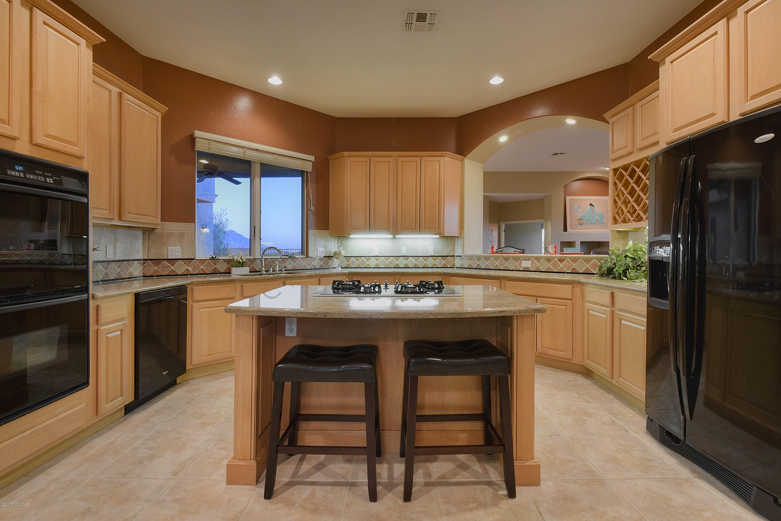 12477 North Piping Rock Road Oro Valley, AZ 85755 - Photo 11 of 32
