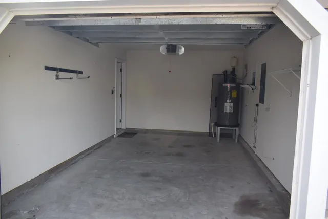 $1,895 | 201 Vesta Drive, Myrtle Beach, SC 29579