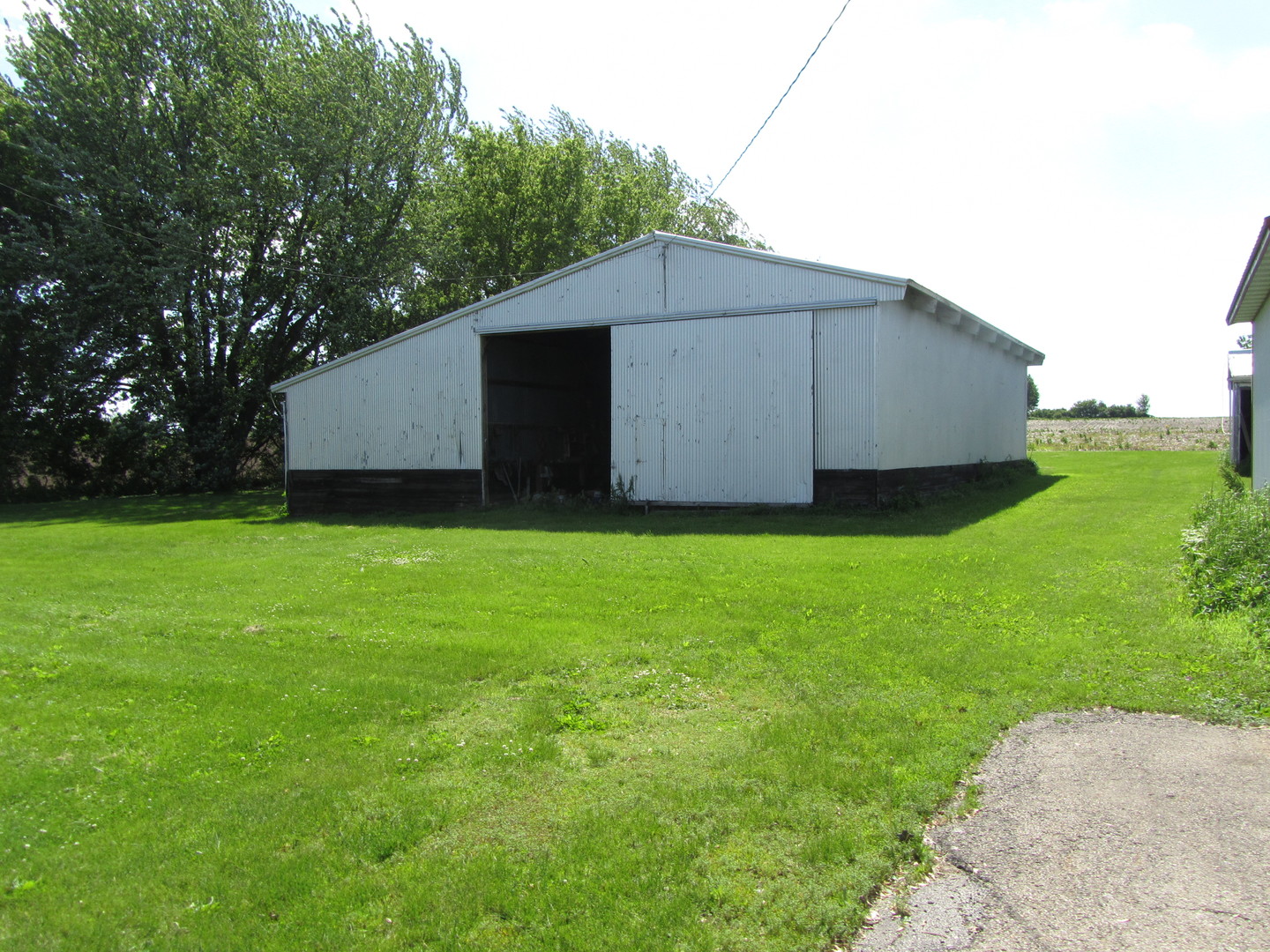 887 Compton Road Compton, IL 61318 - Photo 3 of 8