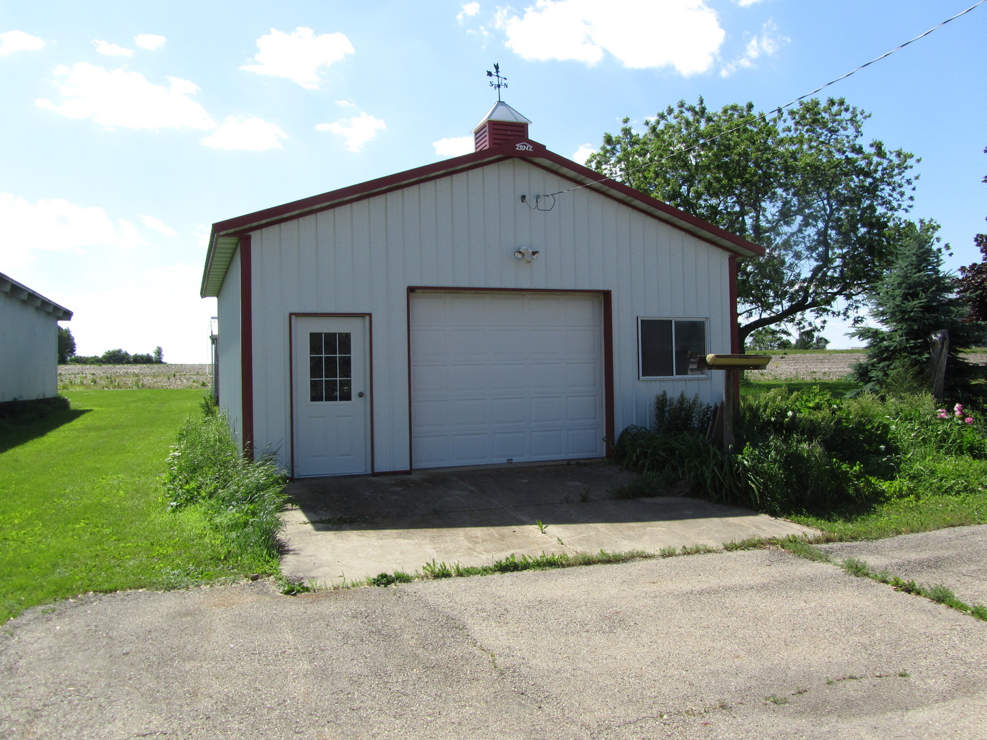 887 Compton Road Compton, IL 61318 - Photo 5 of 8