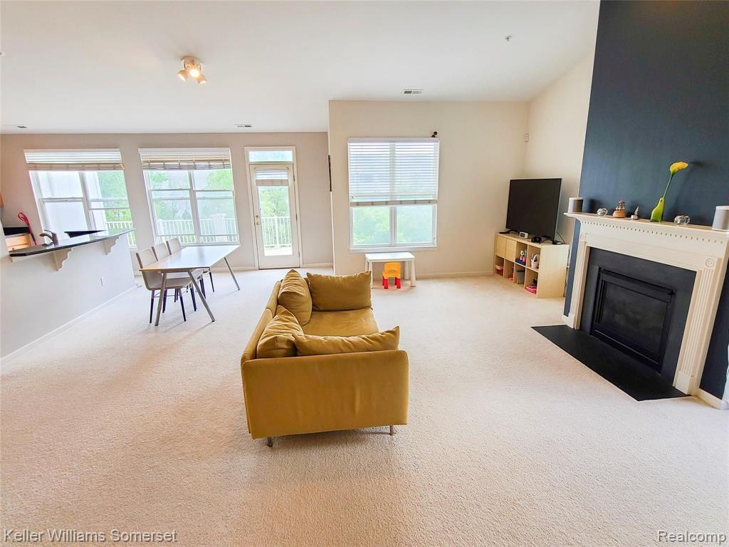 3160 Asher Road Ann Arbor, MI 48104 - Photo 5 of 35