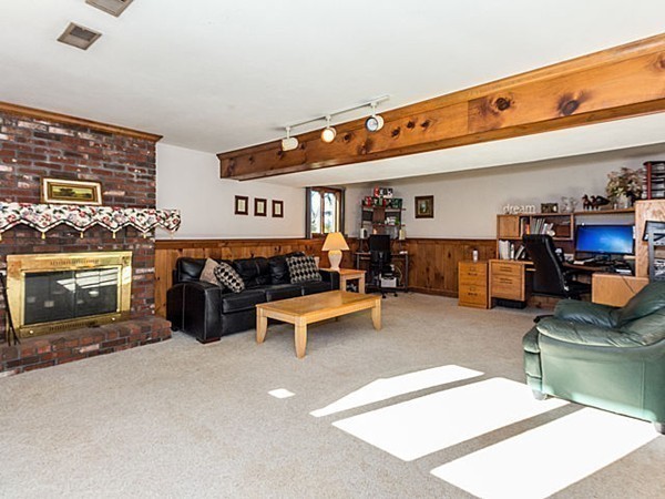 32 Heritage Road Billerica, MA 01821 - Photo 17 of 28