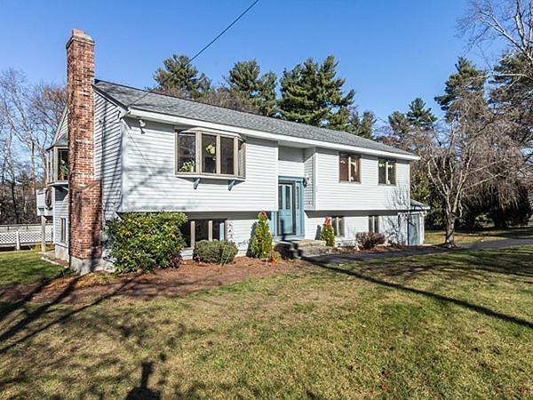 32 Heritage Road Billerica, MA 01821 - Photo 2 of 28