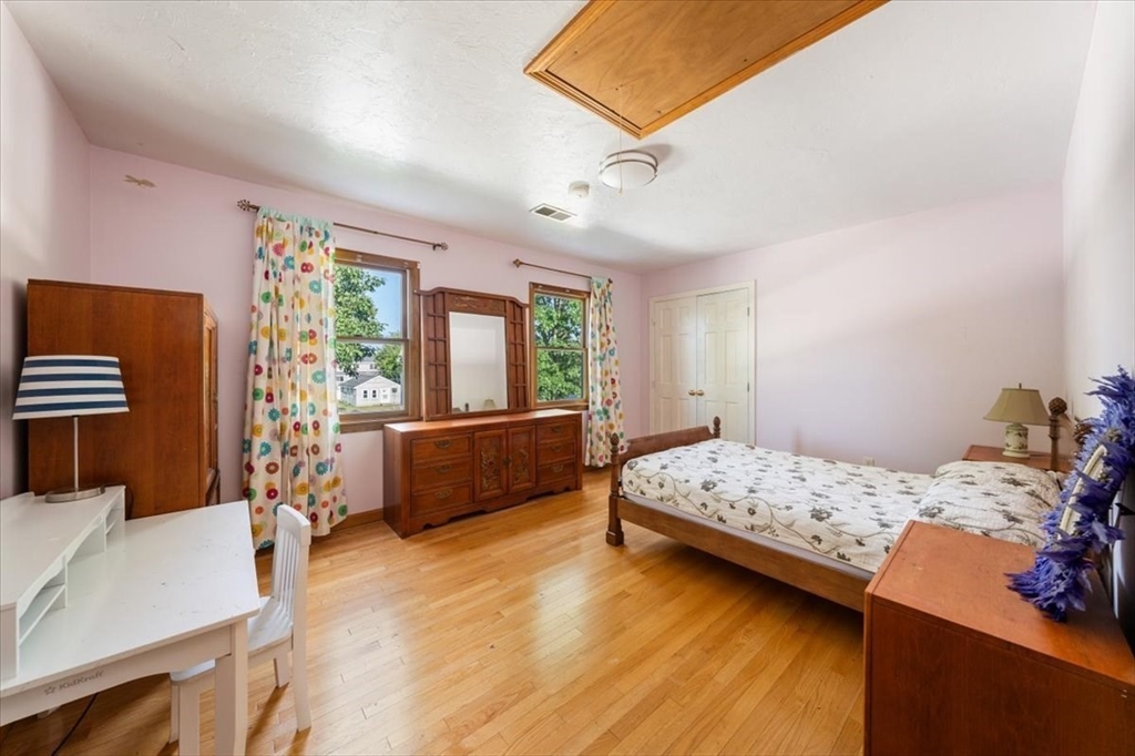 12 Birchwood Road Billerica, MA 01821 - Photo 18 of 40 Gallery Image 18