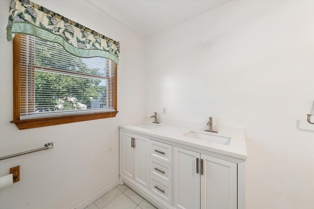 12 Birchwood Road Billerica, MA 01821 - Photo 26 of 40 Gallery Image 26