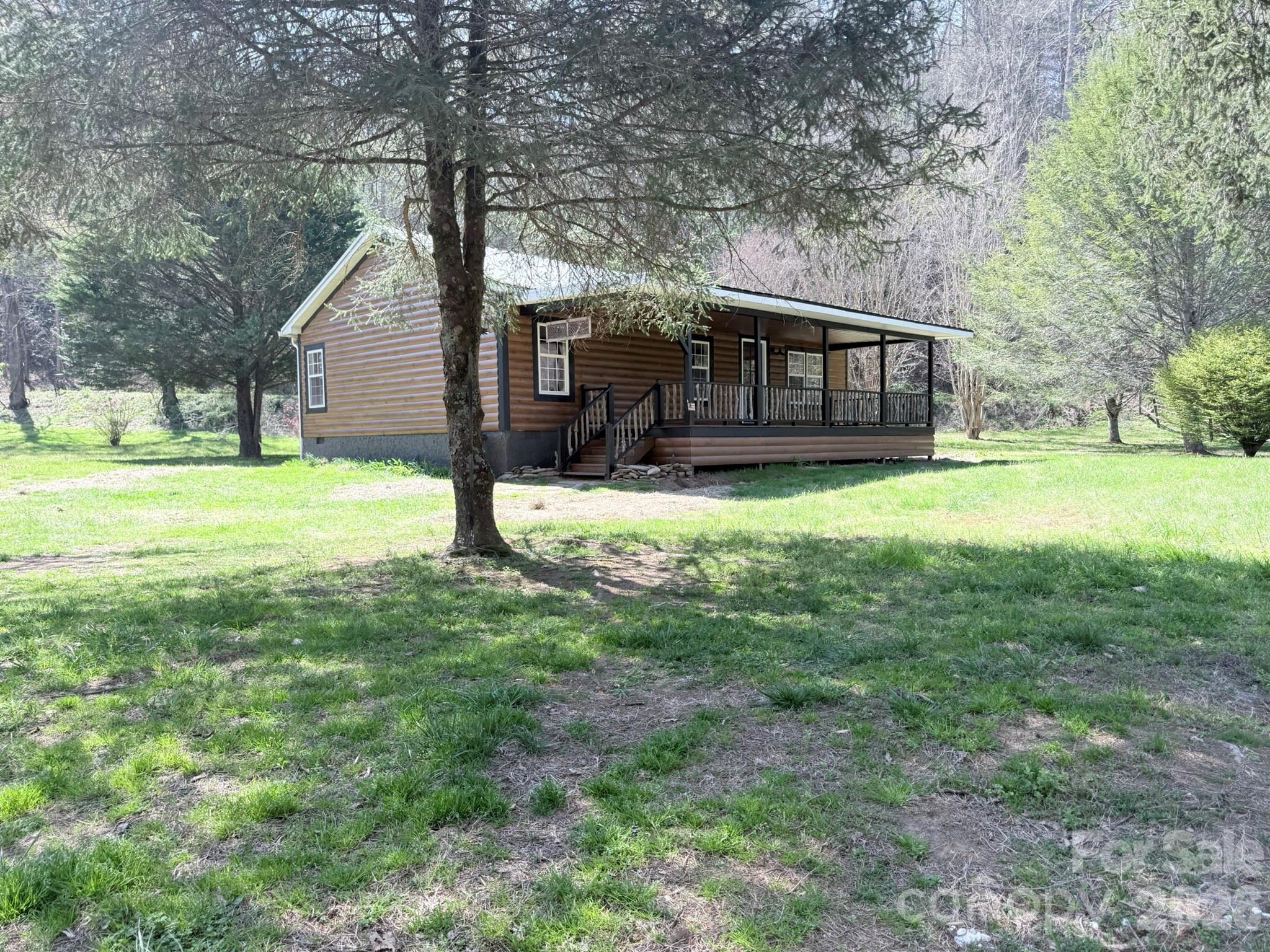 893 Carnes Road Franklin, NC 28734 - Photo 3 of 28